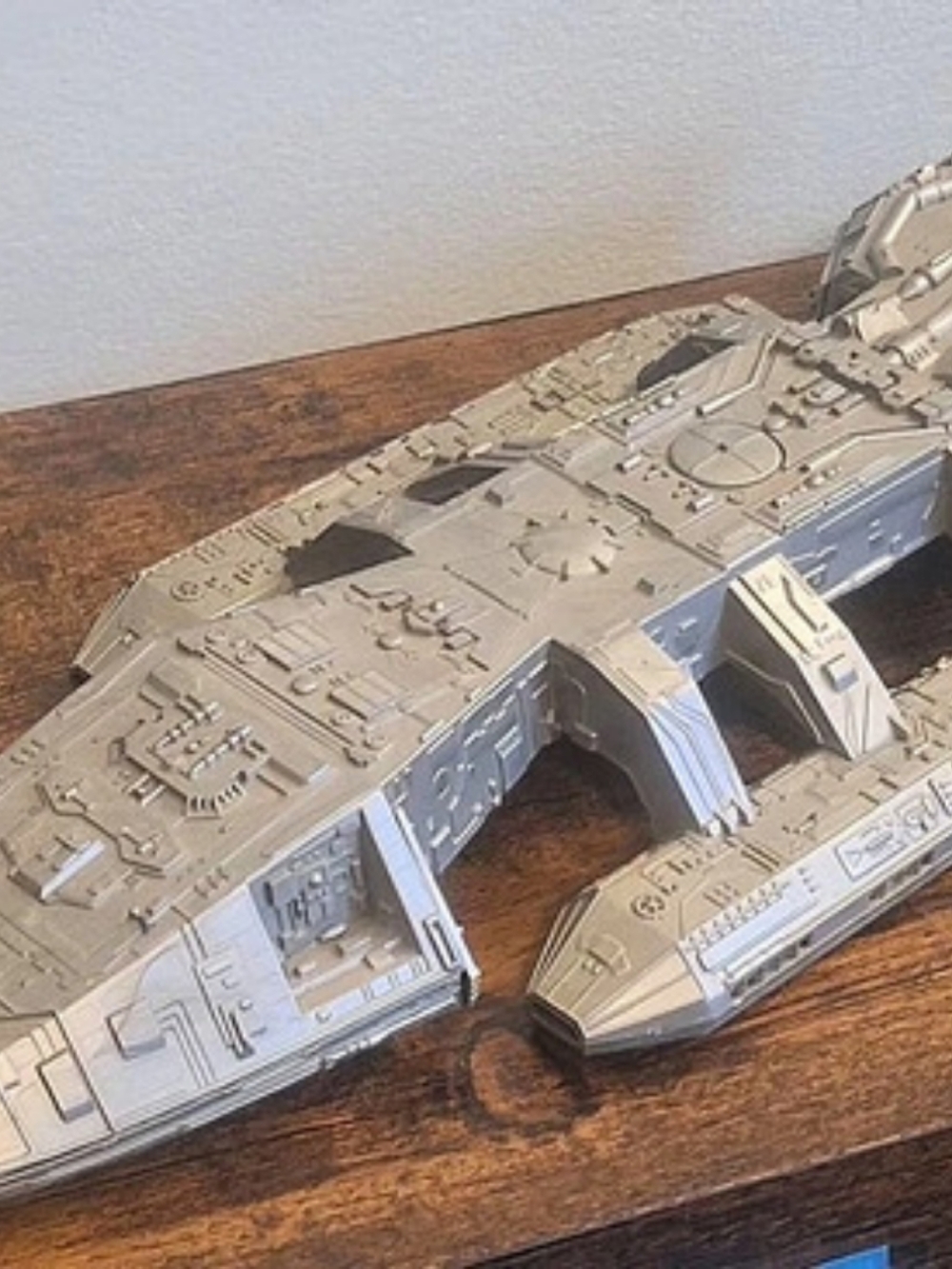 Vintage Monogram Models Battlestar Galactica Colonial One Gray Spaceship Toy
